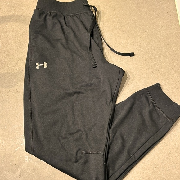 Size Large Black Under Armour sweat pants - Picture 2 of 5